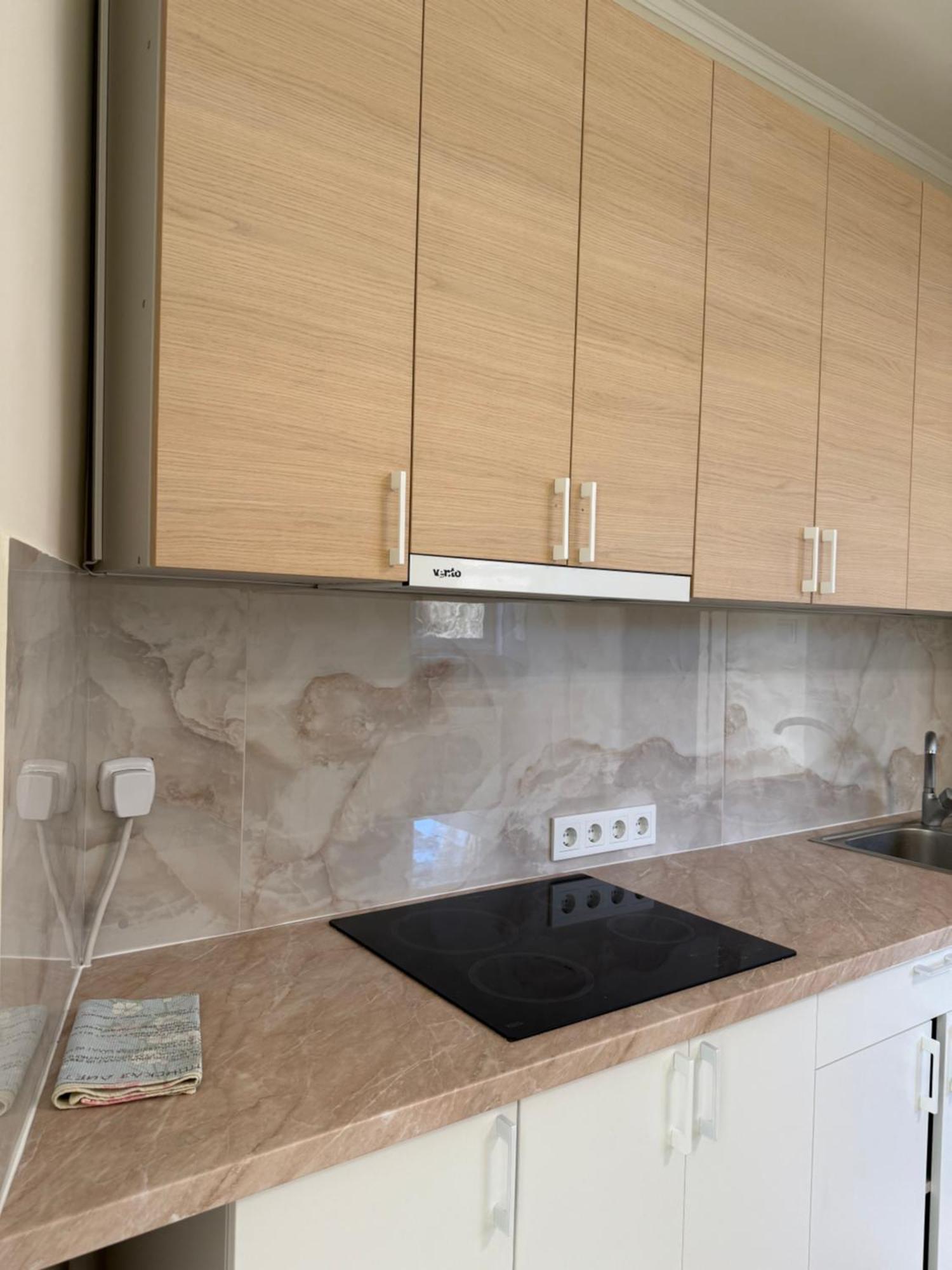 Авіа Lägenhet Uzjhorod Exteriör bild