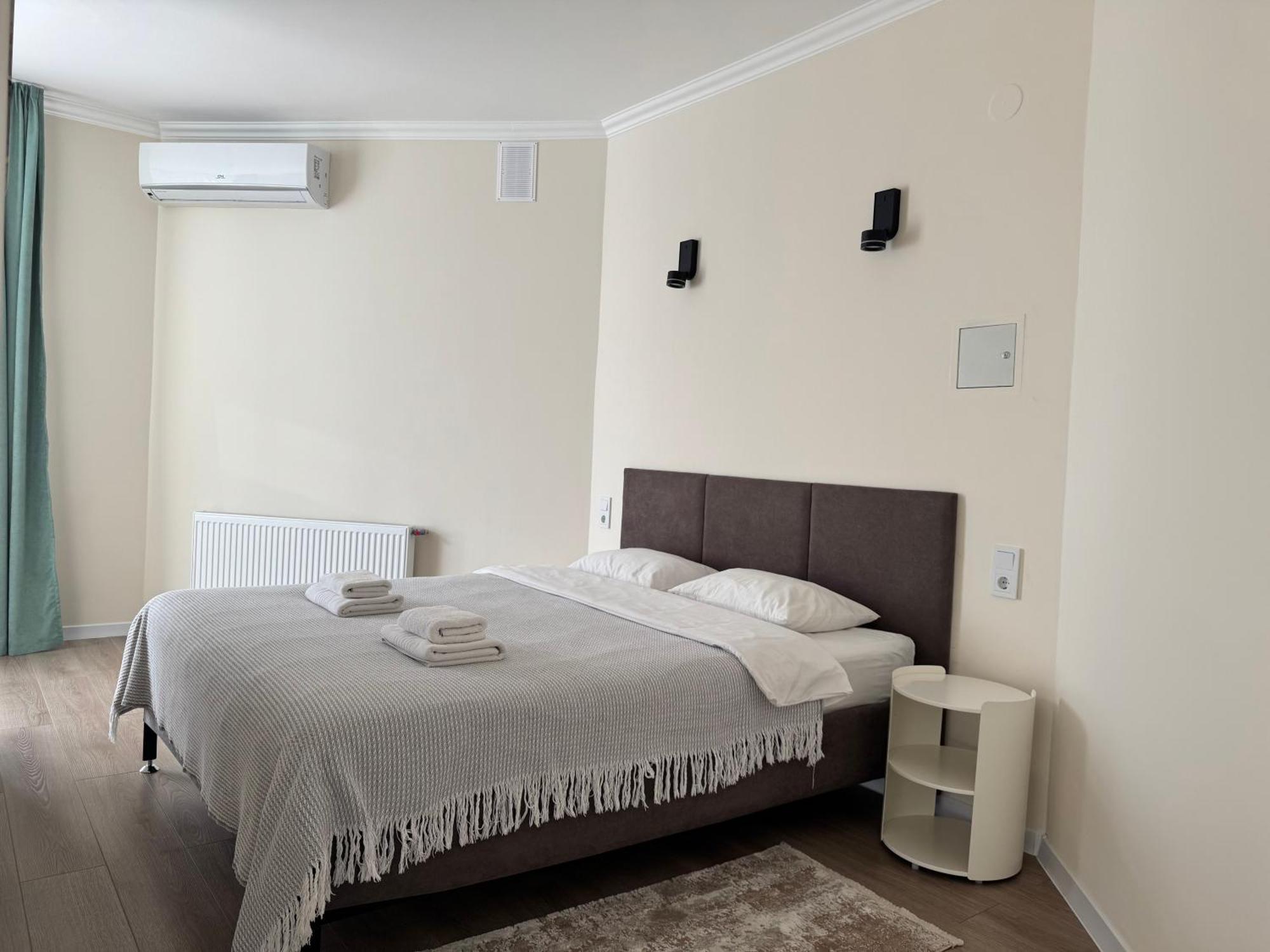 Авіа Lägenhet Uzjhorod Exteriör bild