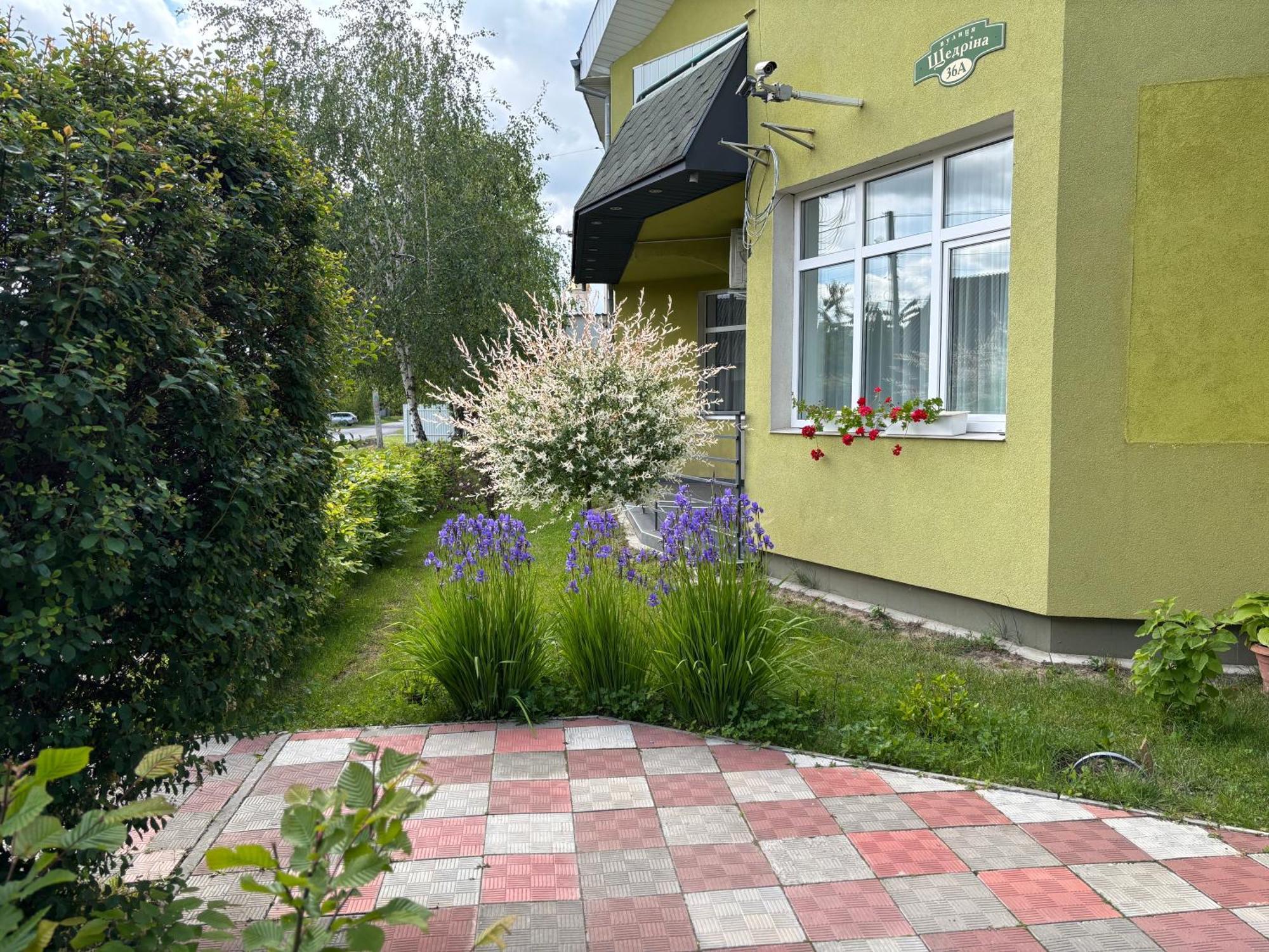 Авіа Lägenhet Uzjhorod Exteriör bild
