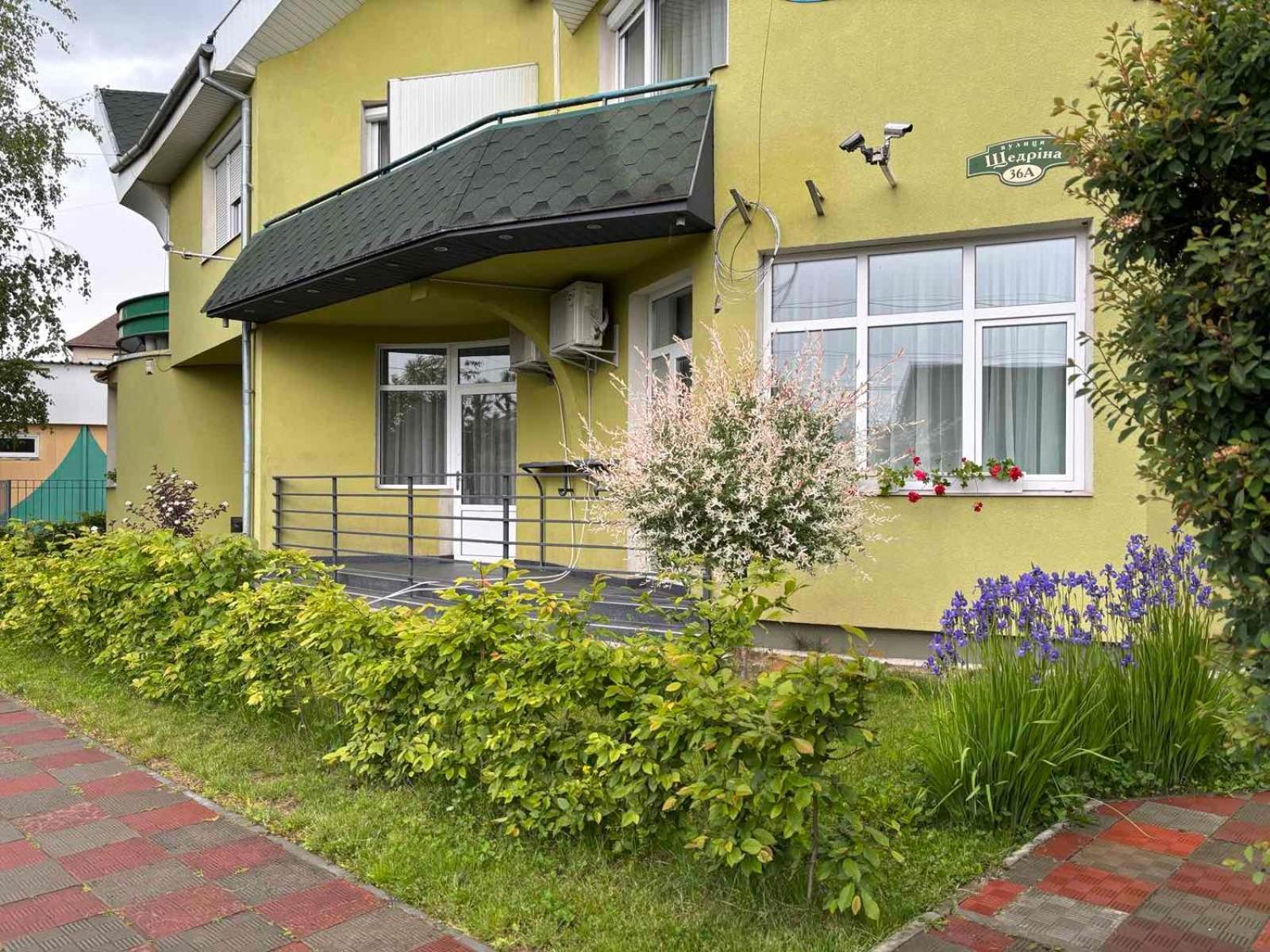 Авіа Lägenhet Uzjhorod Exteriör bild