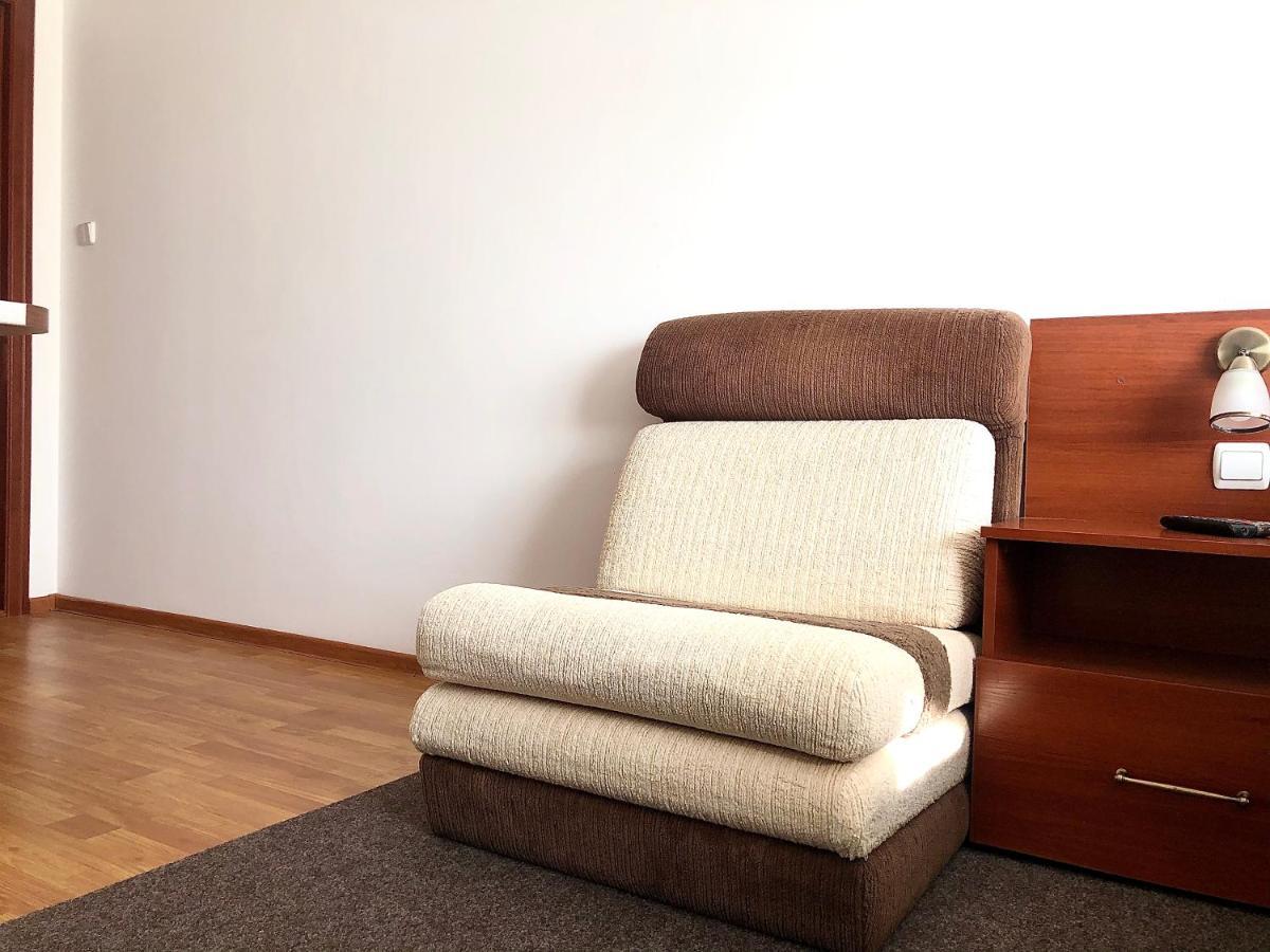 Авіа Lägenhet Uzjhorod Exteriör bild